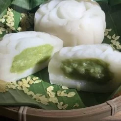 Cách làm bánh trung thu cốm dừa mềm dẻo, ngọt dịu tại nhà 20 banh trung thu com dua deo 1